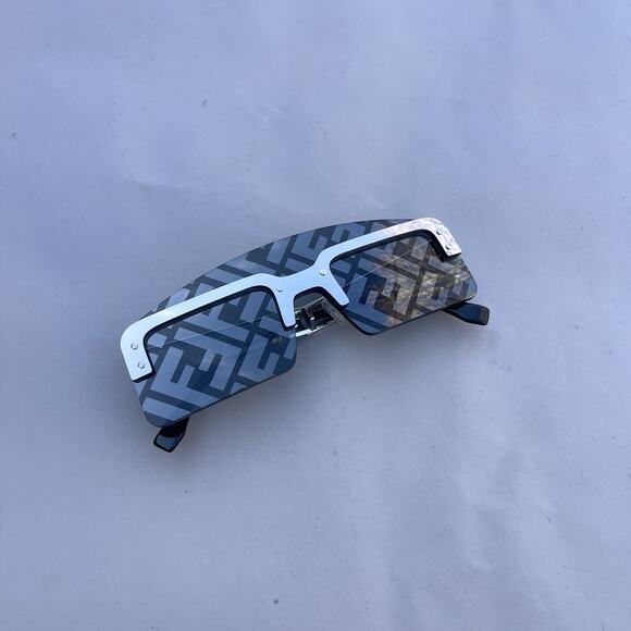 FENDI MIRRORED STRIPED SHIELD SUNGLASSES Fendi | Accessories | Fendi Mirrored Striped Shield  main image 3